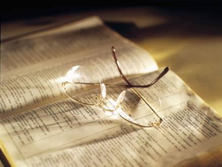 bible_open_glasses